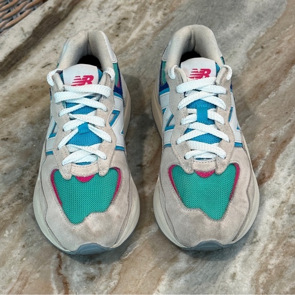 Women’s NEW BALANCE 57/40 Retro sneakers- grey/white/multi/pink/teal. Size 7 - Picture 7 of 11